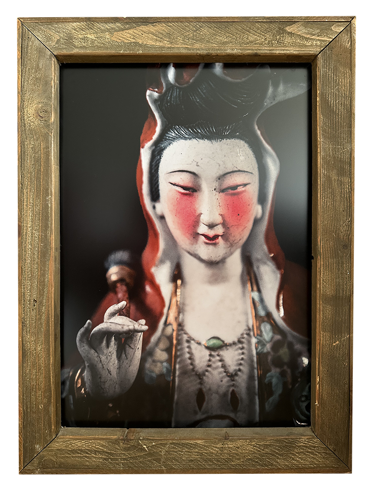 Compassionate Kwun Yum, Palace of water and moon