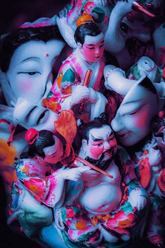 A colorful and vivid metal print featuring broken shards of traditional Chinese theatrical characters in an intricate composition.